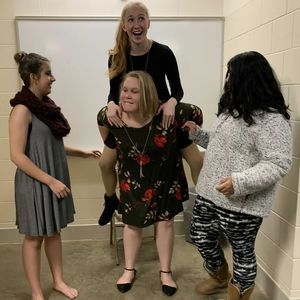 Meet your Posher, Ella